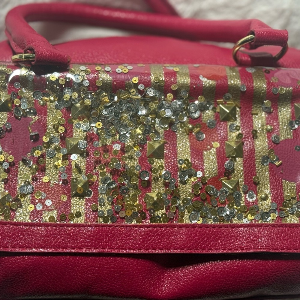 RARE Vintage Betsey Johnson Pink Handbag with Gold Accents - Picture 2 of 10